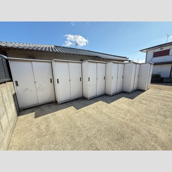 現地周辺 (パインテール　物置)