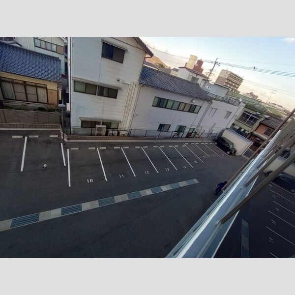 駐車場 (テゾーロ行橋 駐車場)