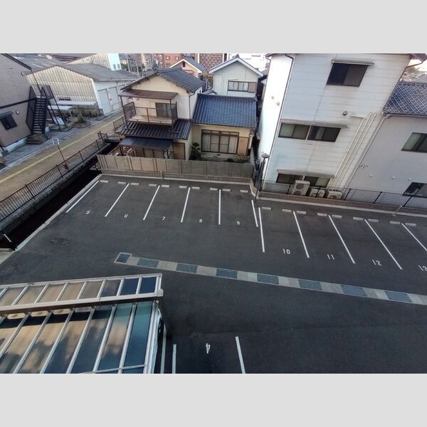 駐車場 (テゾーロ行橋 駐車場)