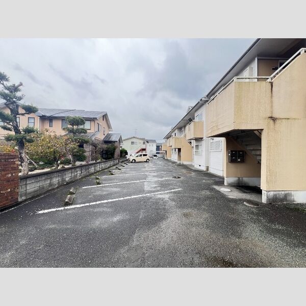 駐車場 (メゾン若宮　駐車場)