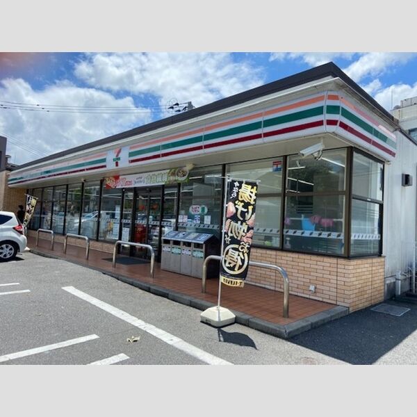 現地周辺 (セブンイレブン八幡割子川2丁目店 247m)
