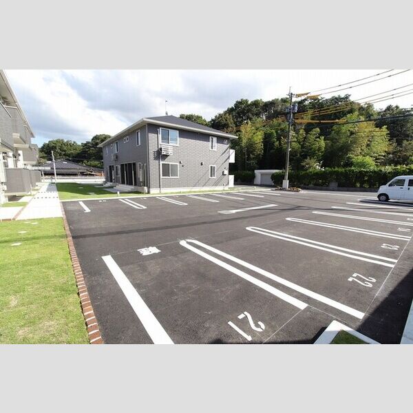 駐車場 (駐車場)