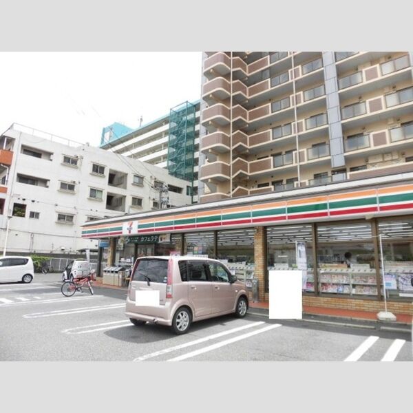 現地周辺 (セブンイレブン小倉日明4丁目店　257m)