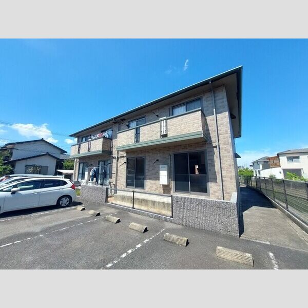 建物外観 (リビングタウン浅川 B外観)