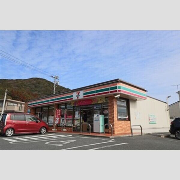 現地周辺 (セブンイレブン小倉中吉田店　229m)