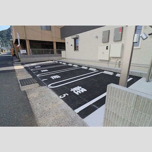 駐車場 (駐車場)