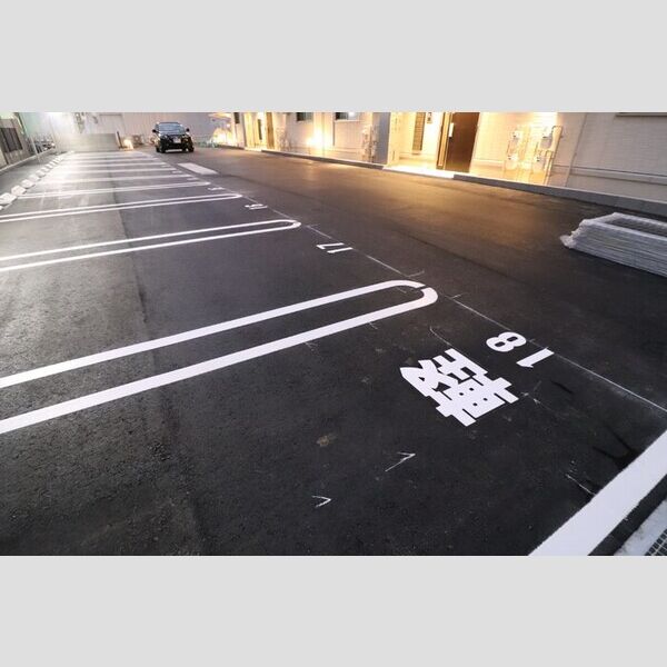 駐車場 (駐車場)