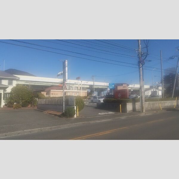 現地周辺 (ロイヤルホスト小倉東インター店 1,050m)