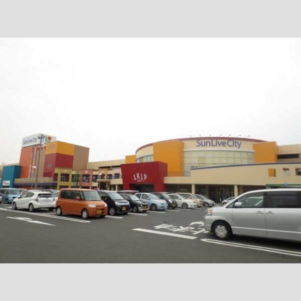 現地周辺 (サンリブシティ小倉店　1940m)