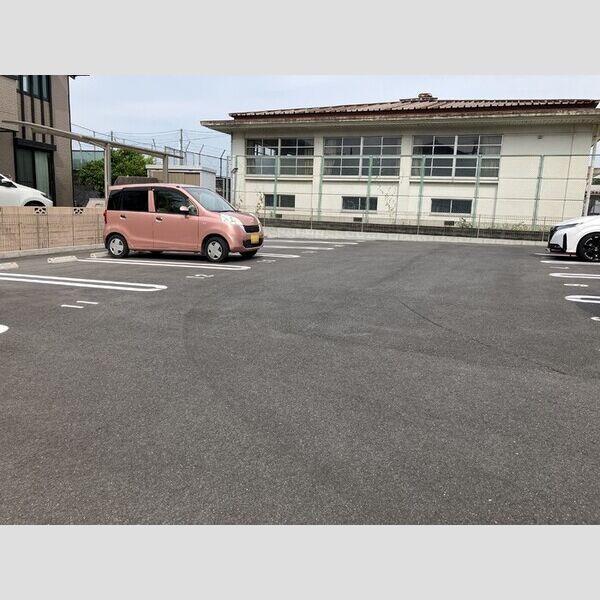駐車場 (セジュール横代 駐輪場)