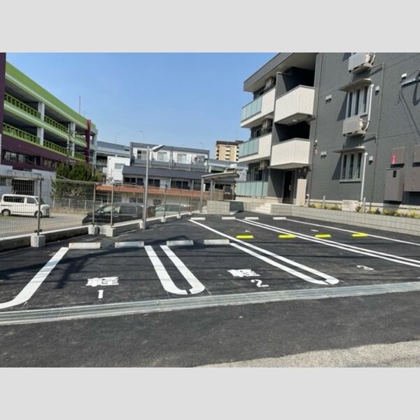 駐車場 (駐車場)