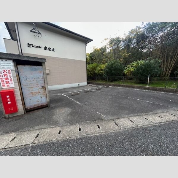 駐車場 (駐車場)