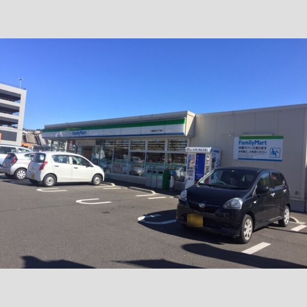 現地周辺 (ファミリーマート小倉徳力五丁目店(362m))