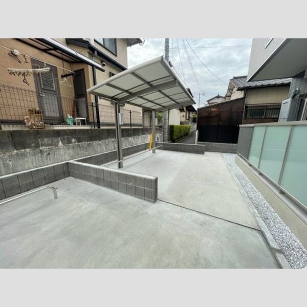 現地周辺 (セレーノ・ヴィラ城野 駐輪場)