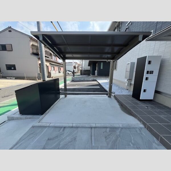 現地周辺 (駐輪場)