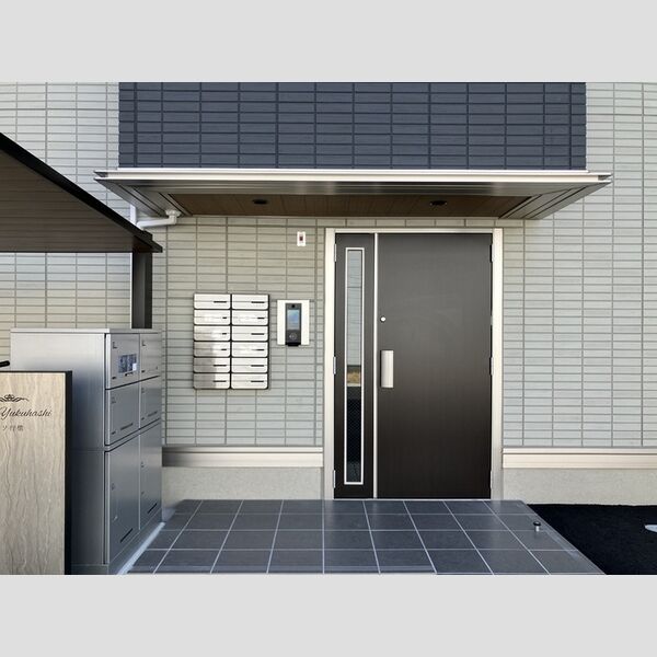 エントランス (エントランス)