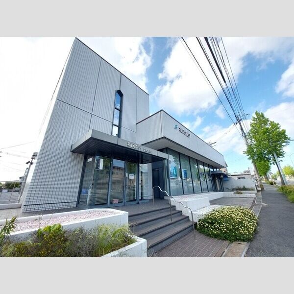 現地周辺 (福岡銀行二島支店　460m)