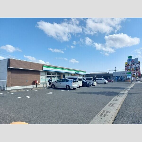 現地周辺 (ファミリーマート八幡御開三丁目店 230m)