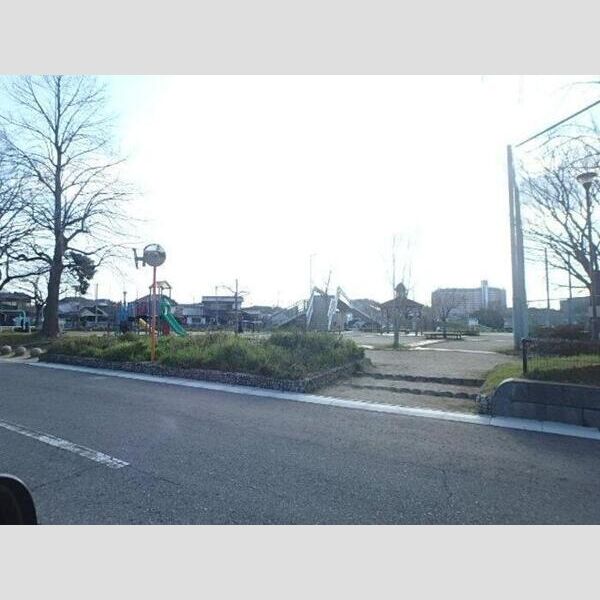 現地周辺 (割子川せせらぎ公園まで1100m)