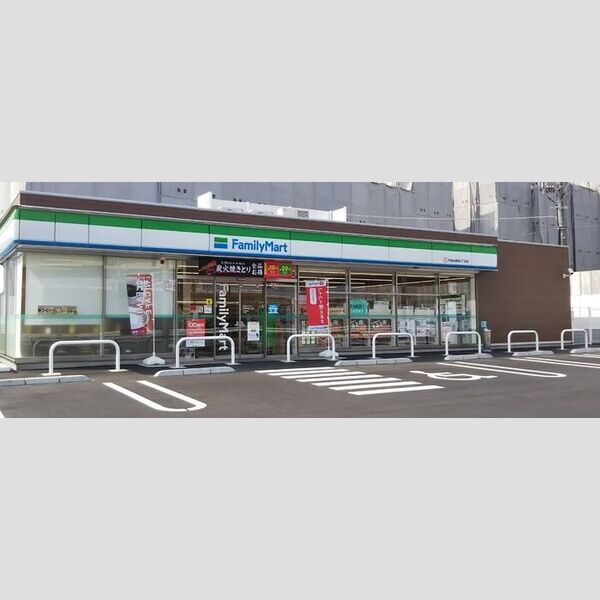 現地周辺 (ファミリーマート戸畑中原東2丁目店 77m)