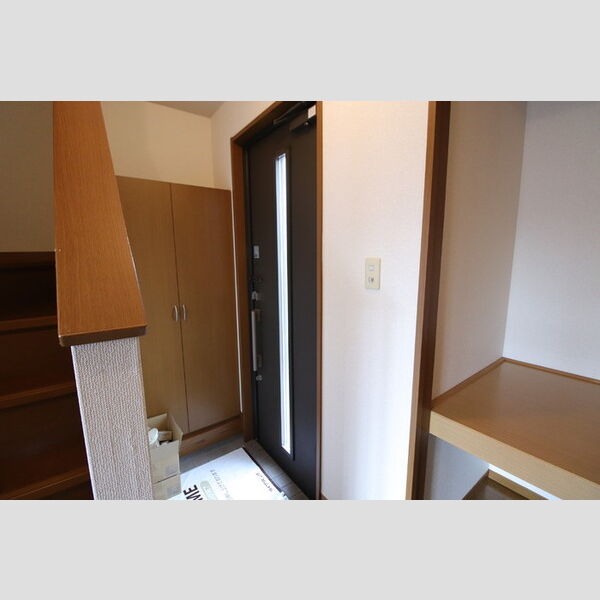 玄関 (B1　玄関)