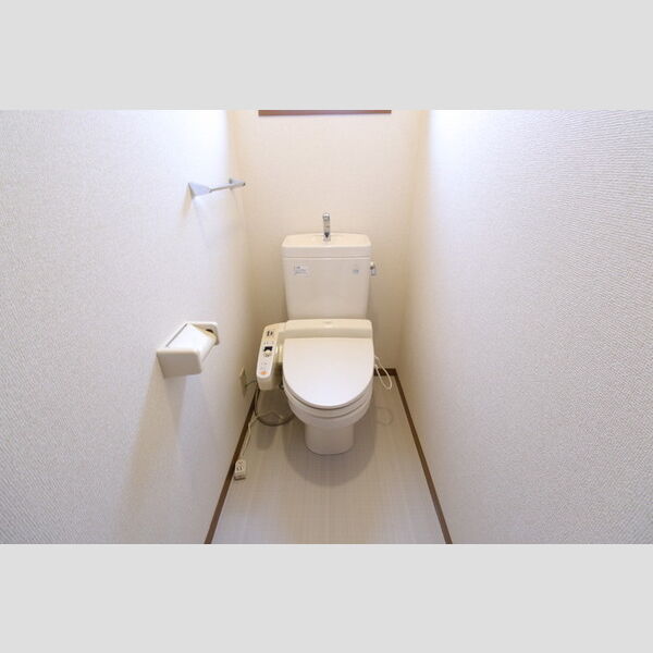 トイレ (B1　トイレ)