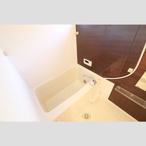 バス (101　浴室)