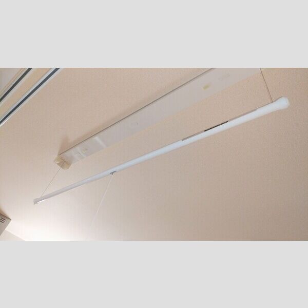 その他 (102　室内物干し)