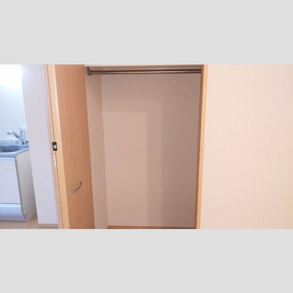 収納 (102　クローゼット)