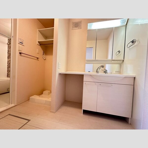 洗面所 (201　洗面所)