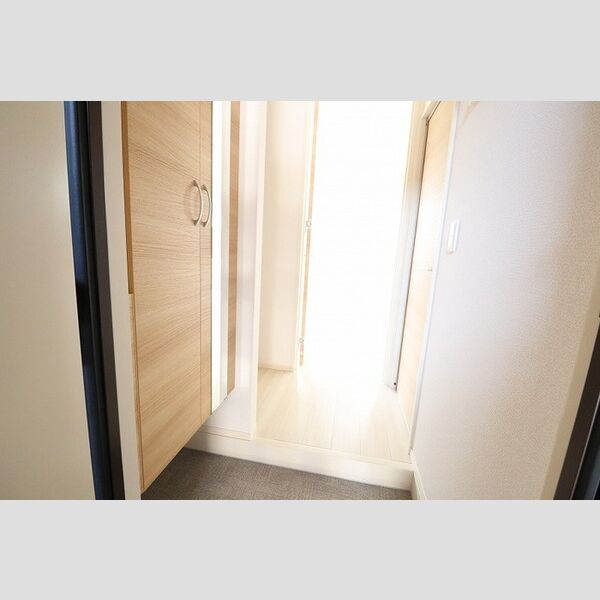 玄関 (102　玄関)