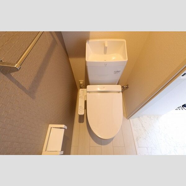 トイレ (206　温水洗浄温暖便座)