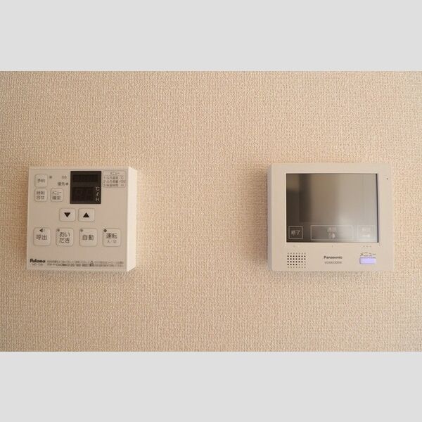 その他設備 (206　TVインターホン　追い焚き給湯)