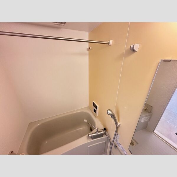 バス (103　浴室)