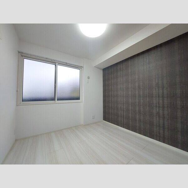 その他 (302　洋室)