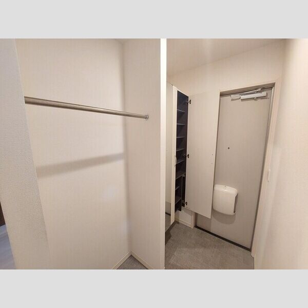 玄関 (302　玄関)