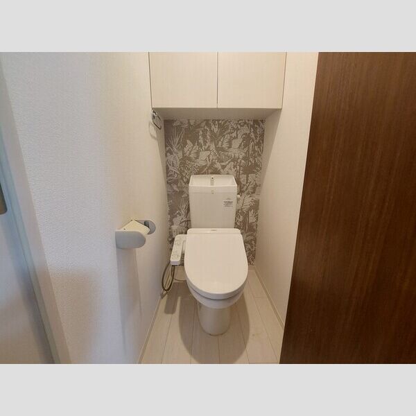 トイレ (302　トイレ)