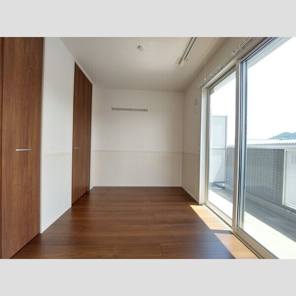 その他 (305　洋室)