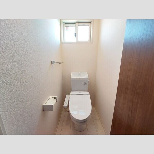 トイレ (305　トイレ)