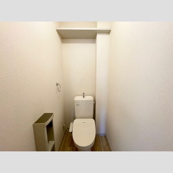 トイレ (温水洗浄暖房便座)