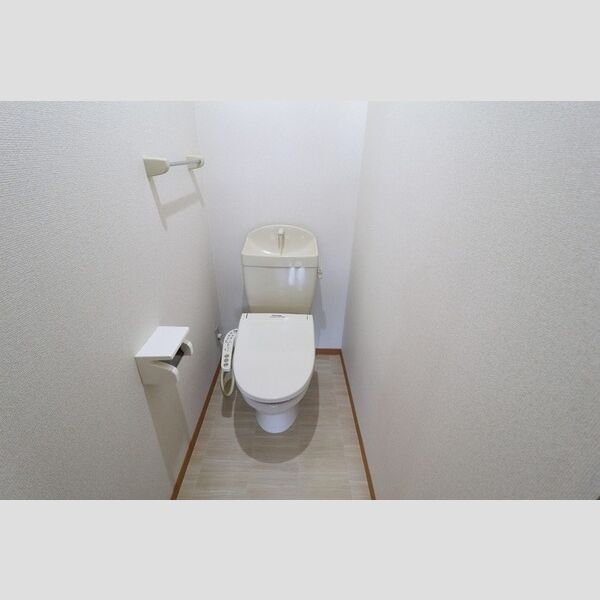 トイレ (Ⅱ202　温水洗浄暖房便座)