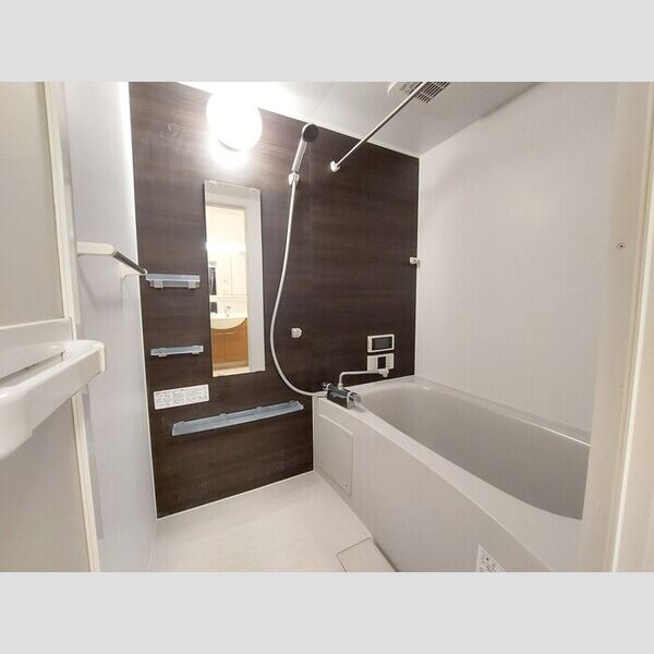 バス (101　浴室)