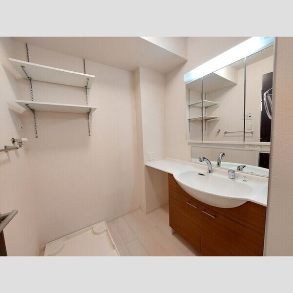 洗面所 (101　洗面所)