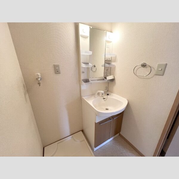 洗面所 (205　洗面所)