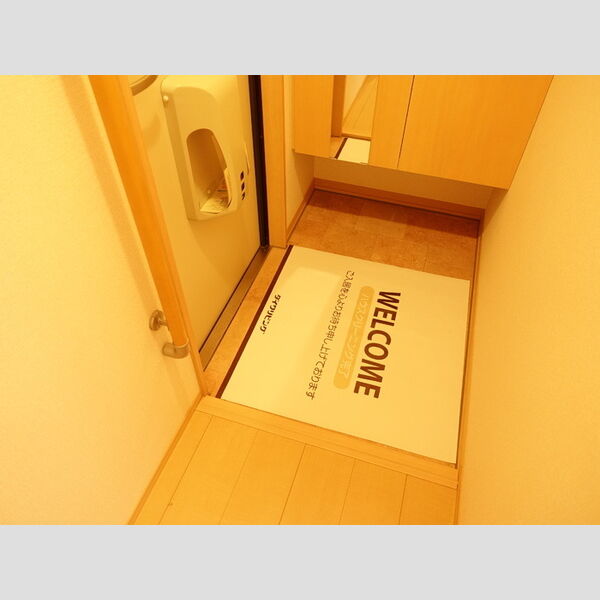 玄関 (B305　玄関)