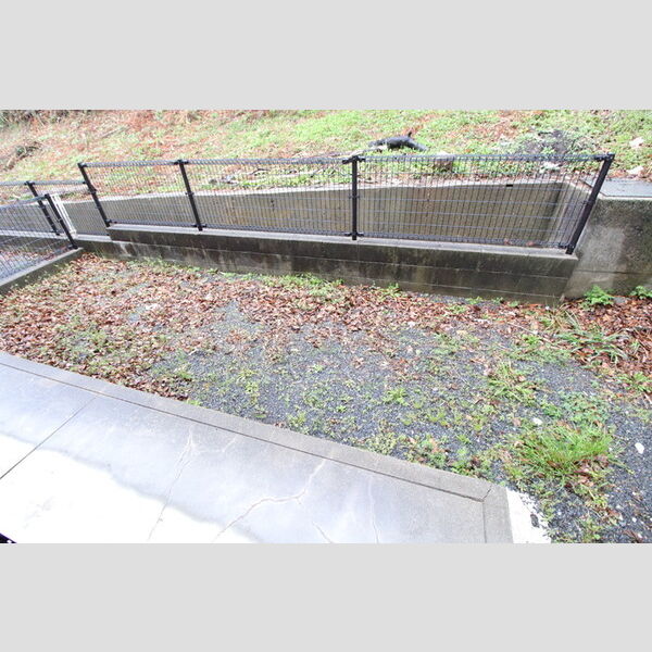 その他 (A102　専用庭)