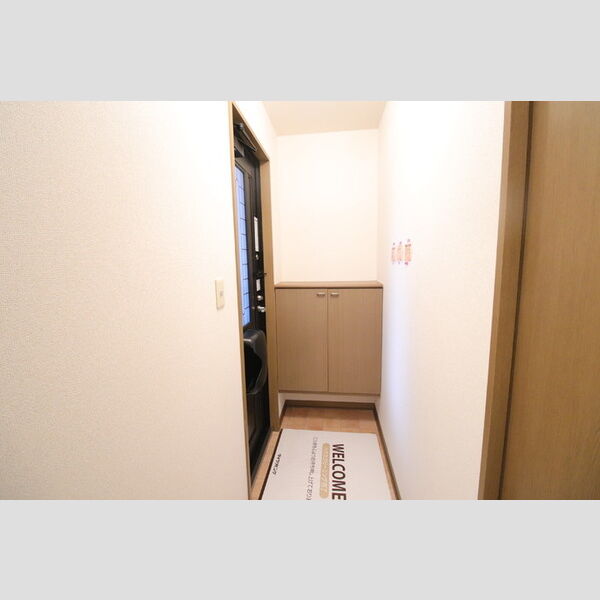 玄関 (A102　玄関)