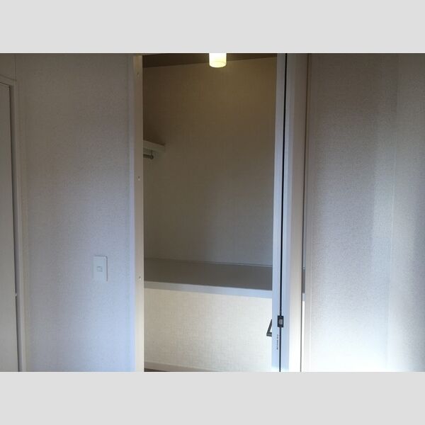 収納 (205　ウォークインクローゼット)