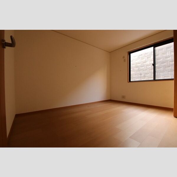 その他 (102　洋室)