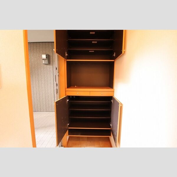 玄関 (102　シューズボックス)